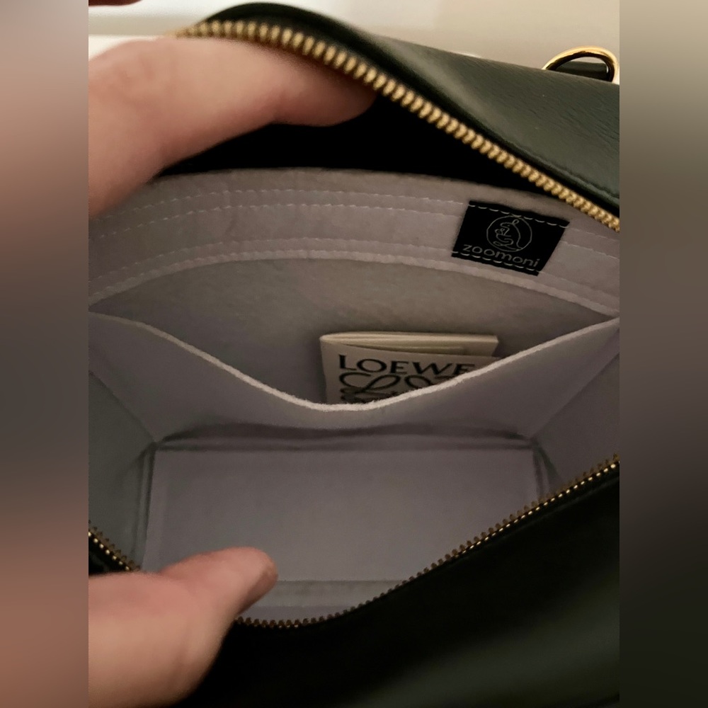 Loewe Amazona 19 Black Nappa Calfskin Leather Bag Detachable Strap Lock & Key - Picture 10 of 12